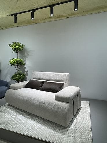 Прямой диван