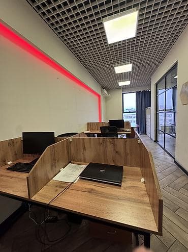 Раскройные столы: Продается столы для офиса Удобные. Состояние отличное Новое. Звоните — 4