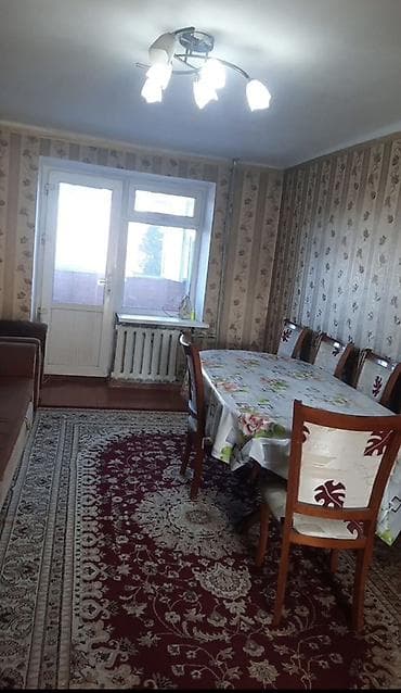 южный микрорайон: 2 комнаты, 46 м², 104 серия, 3 этаж, Старый ремонт — 2