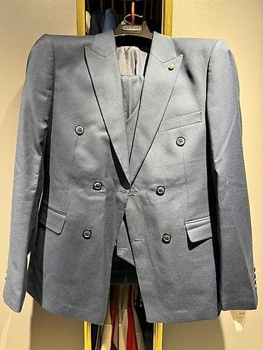 р 40: Мужской костюм, M, Б/у, цвет - Синий, Самовывоз, Бесплатная доставка — 1