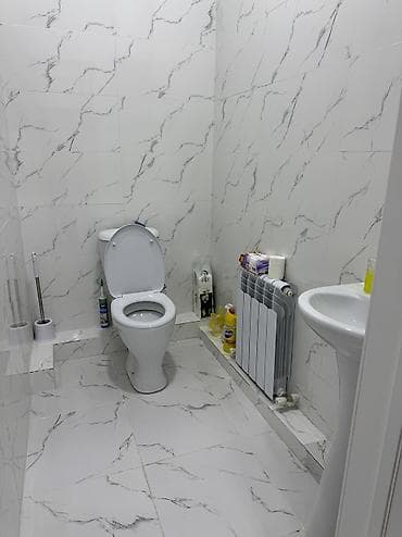 кв сутычный бишкек: 3 комнаты, Риэлтор — 8
