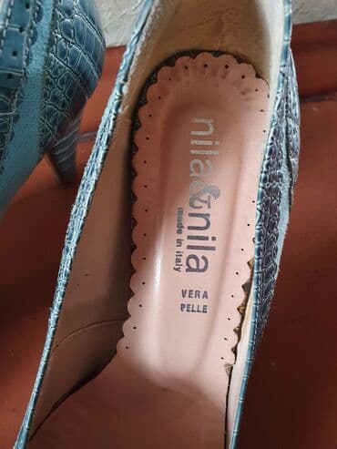 Атайын кийим: Туфли итальянские, размер 38 (маломерят), высота каблука 6 см., очень — 5