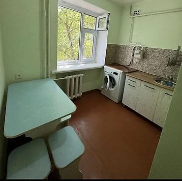 all group: 3 комнаты, 53 м², Индивидуалка, 2 этаж, Старый ремонт — 1