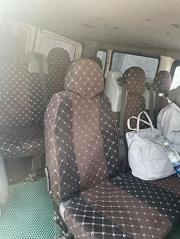 фары 220: Ford Transit T300 пассажирский микроавтобус - Кузов: длинная база — 3