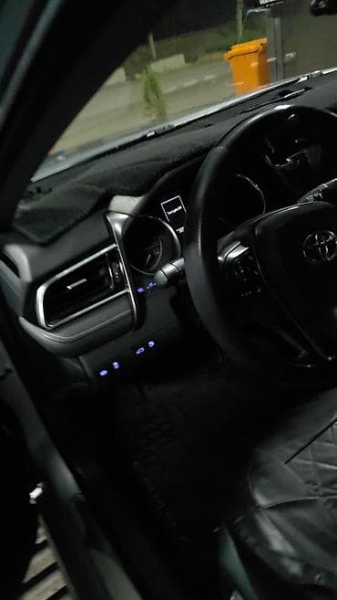 Продажа авто: Toyota Camry: 2018 г., Бензин — 7