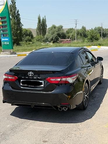 аудио техника: Toyota Camry: 2018 г., 2.5 л, Автомат, Бензин, Седан — 4