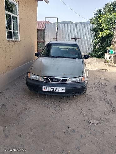 авто ровер: Daewoo Nexia: 2000 г., Механика, Бензин, Седан — 1