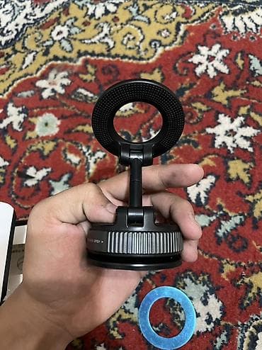 lexus 2005: Продаю держатель для телефона в машину Новый двухсторонний скотч — 3