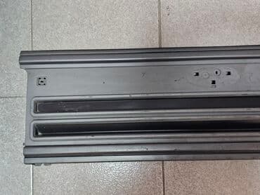 авто в нерабочем состоянии: Решетка радиатора Ford 1989 г., Б/у, Оригинал — 8