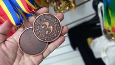 продаю медали: 💬 Наш новый адрес: ул Тимирязева 65 пер Токтогула 💚💚💚 ✅ Медали — 14