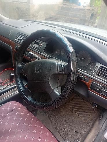 джели авто: Honda Saber: 1998 г., 2 л, Автомат, Бензин, Седан — 4