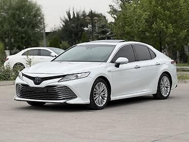 corolla s: Toyota Camry: 2019 г., 2.5 л, Автомат, Гибрид, Седан — 2