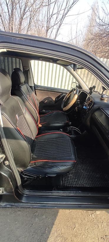 Volkswagen: Volkswagen Vento: 1995 г., 1.8 л, Механика, Седан — 5