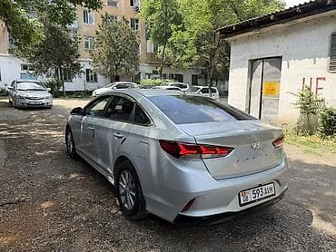 lexus 570 2018: Hyundai Sonata: 2018 г., 2 л, Автомат, Газ, Седан — 6