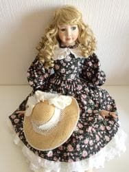 КОЛЛЕКЦИОННАЯ РЕДКОСТЬ! Большая и очень красивая фарфоровая куколка!