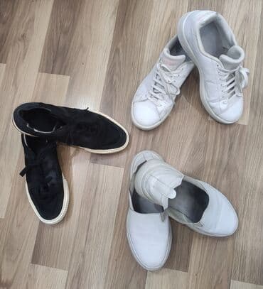 Кроссовки, 41, Classica, Б/у, цвет - Белый, Самовывоз at lalafo.kg Кроссовки, 41, Classica, Б/у, цвет - Белый, Самовывоз