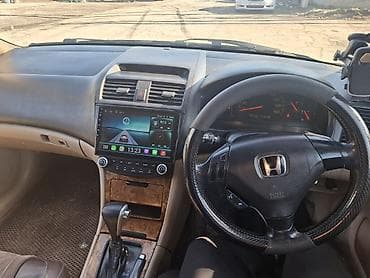 срочно продаю авто: Honda Accord: 2002 г., 2.4 л, Автомат, Бензин, Универсал — 7