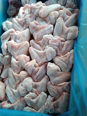 бутылированная вода: Замороженная куриная продукция, фасованная в коробки с вкладышем. 10кг — 2