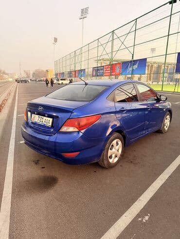 купить диски на машину бу: Hyundai Solaris: 2011 г., 1.4 л, Автомат, Бензиновая, Седан — 4