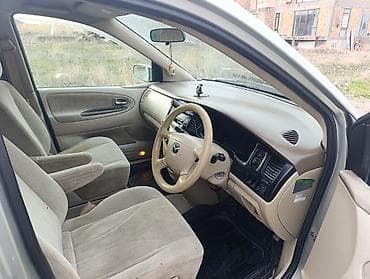 задние стекла: Mazda MPV: 2002 г., 2 л, Автомат, Бензин, Минивэн — 6