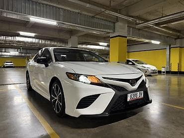 Toyota Camry: 2020 г., 2.5 л, Автомат, Бензин, Седан