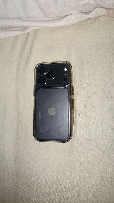самые дешёвые айфоны: IPhone 17, Б/у, Черный, Чехол — 3