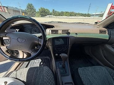 аудио касета: Toyota Camry: 1998 г., 3 л, Автомат, Бензин, Седан — 7