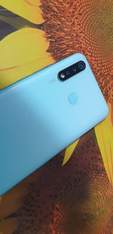 телефон обмен на велик: Vivo Y19, Б/у, 128 ГБ, цвет - Голубой, 2 SIM — 1