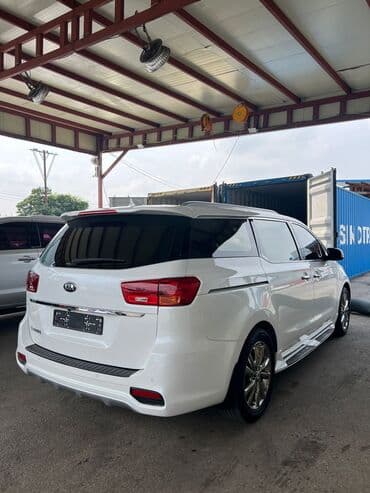 срочно продам авто в связи с переездом: Kia Carnival: 2019 г., 2.2 л, Автомат, Дизель, Минивэн — 3