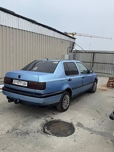 вента: Volkswagen Vento: 1993 г., Седан — 1
