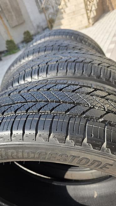Шины 235 / 55 / R 20, Всесезонная, Комплект, Легковые, Bridgestone at lalafo.kg Шины 235 / 55 / R 20, Всесезонная, Комплект, Легковые, Bridgestone