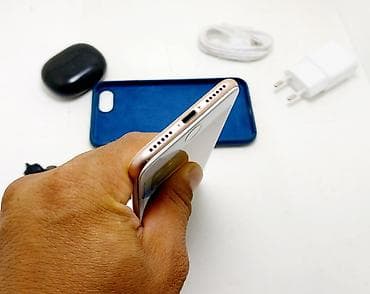 iphone 70: IPhone 8, Б/у, 64 ГБ, Золотой, Наушники, Зарядное устройство, Защитное стекло, 100 % — 2
