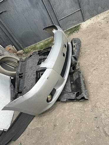 обвес винкс: Крышка багажника Toyota, 2004 г., Б/у, Оригинал — 1