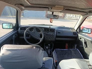 продаю машин: Volkswagen Golf: 1994 г., 1.8 л, Механика, Бензин, Универсал — 8