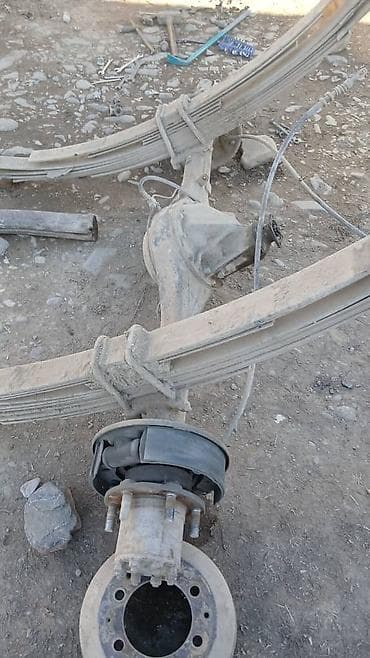 Spare parts for special equipment: Задний мост в сборе с рессорами для легкого грузовика/фургона. Состав — 1