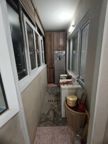 сдаю квартиру 6 микрорайон: 4 комнаты, 89 м², 106 серия, 6 этаж — 3