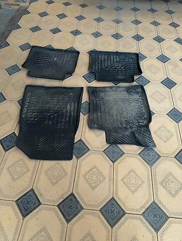 чехол хонда фит: Родные Резиновые Полики Для салона Toyota, цвет - Черный — 4