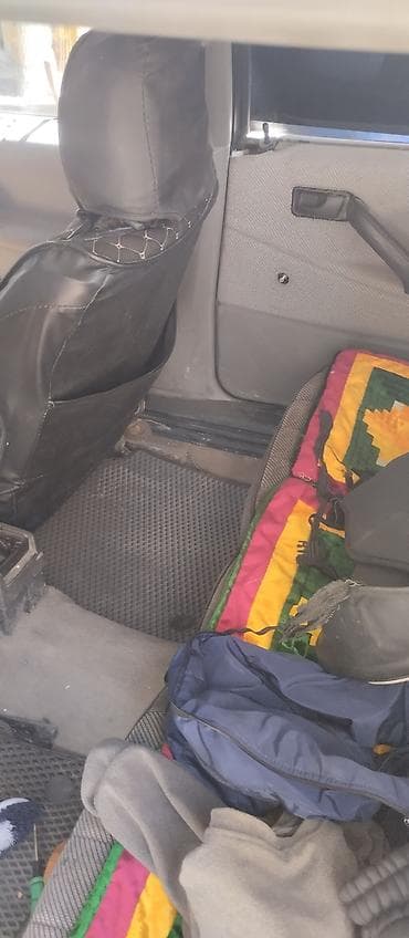 Volkswagen Passat Variant: 1988 г., 1.8 л, Ручные, Универсал