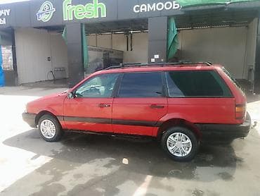 Volkswagen Passat: 1989 г., 1.8 л, Механика, Бензин, Универсал