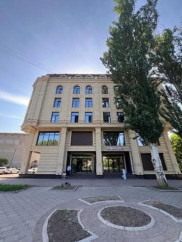 Коммерциялык мүлк: 🏢 КОММЕРЧЕСКОЕ ПОМЕЩЕНИЕ В ЗОЛОТОМ КВАДРАТЕ БИШКЕКА 📍 Бизнес-центр — 2