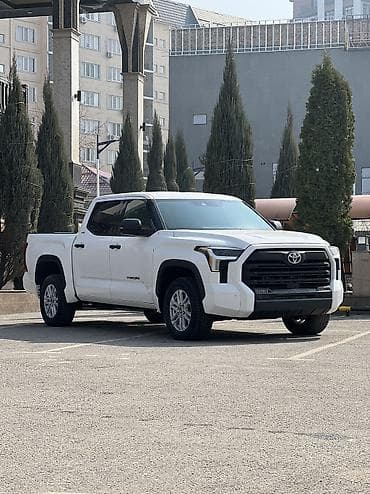 Toyota Тундра: 2022 г., 3.5 л, Автомат, Бензин, Пикап at lalafo.kg Toyota Тундра: 2022 г., 3.5 л, Автомат, Бензин, Пикап