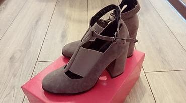 Замшевые туфли в отличном состоянии одевали один раз на Кыз узатуу at lalafo.kg Замшевые туфли в отличном состоянии одевали один раз на Кыз узатуу