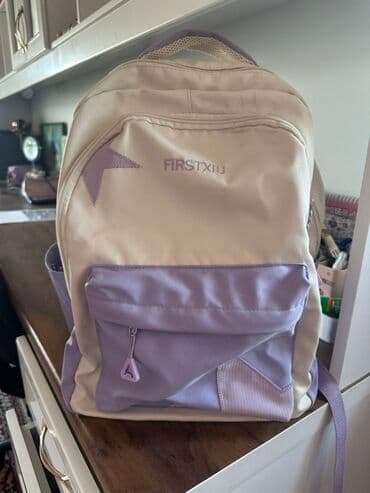 Продаются школьный рюкзак. Цена 500 сом