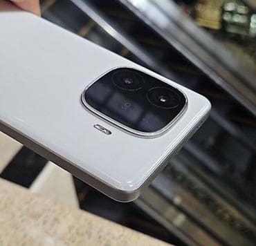 xiomi redmi note 4: Vivo iQOO Z9 Turbo, Б/у, 256 ГБ, цвет - Белый, 2 SIM — 2
