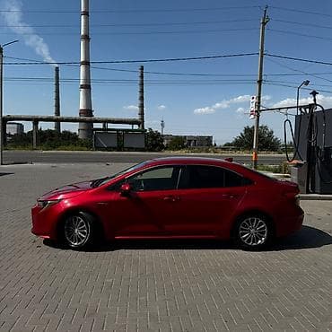 prius v: Toyota Corolla: 2020 г., Вариатор, Гибрид, Седан — 4