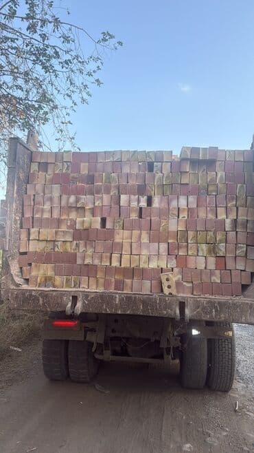 прек дом: Пустотелый, дырчатый, Жженый кирпич, Полублок, 250×120×88 — 1