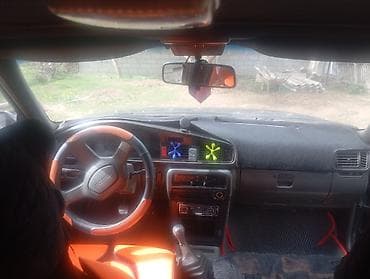 mercedes benz g class: Mazda 626: 1990 г., Механика, Бензин, Седан — 3