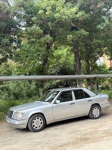 мерс 711: Mercedes-Benz W124: 1994 г., 2 л, Механика, Бензин, Седан — 1