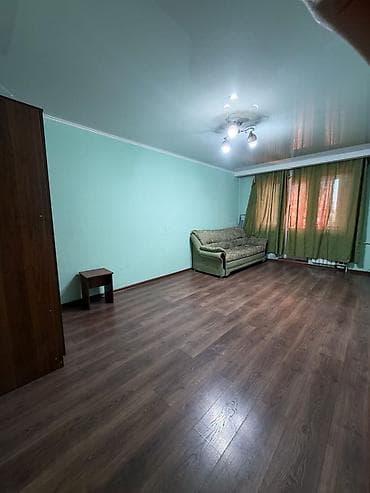 123: 1 комната, 33 м², 4 мкр 104 серия, 4 этаж, Косметический ремонт — 1