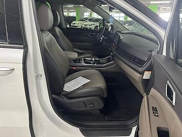 аренда kia carnival продаю: Kia Carnival: 2024 г., 1.6 л, Автомат, Гибрид, Минивэн — 9